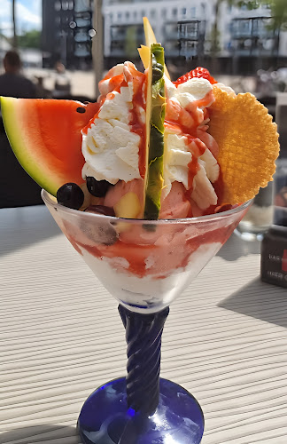 Opinii despre Eisbar Rokoko în Rathenow - Gastronomie und Hotellerie