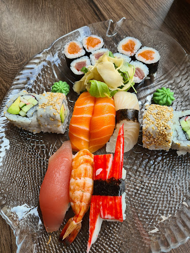 Ct No. 1 Wok & Sushi