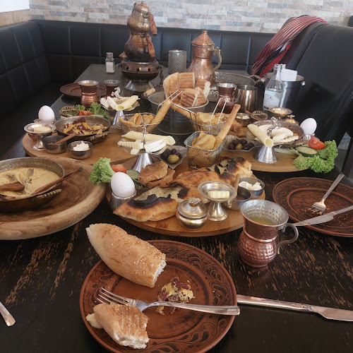 AKCAABAT RESTAURANT - Gastronomie und Hotellerie