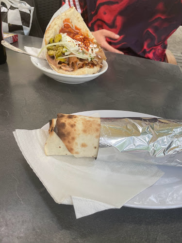 Comentarii opinii despre Dersim Dürüm-Kebab-Haus
