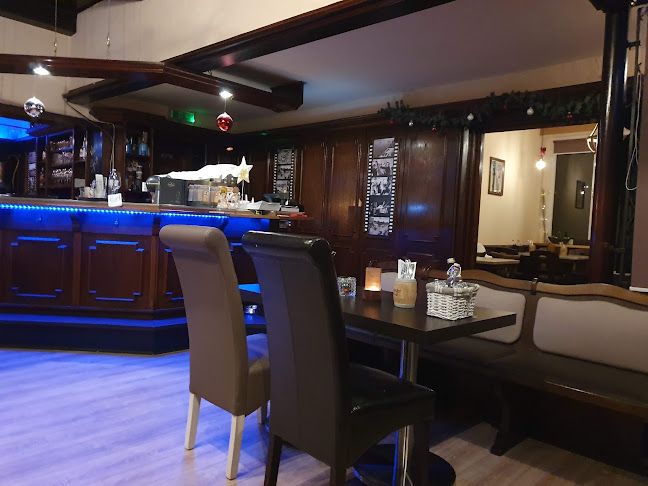 Piräus Griechisches Restaurant im Kuhlmann - Gastronomie und Hotellerie