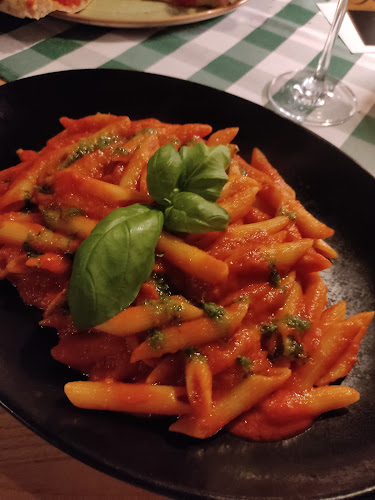 Opinii despre sale e pane Pizzeria în Reutlingen - Gastronomie und Hotellerie