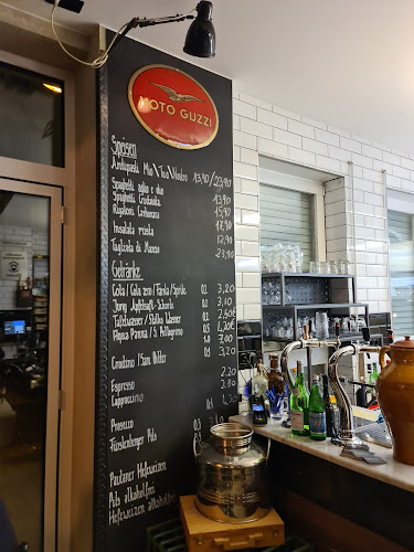 Friedrichring 11, 79104 Freiburg im Breisgau