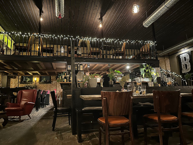 BLACKBEARDS BBQ FACTORY