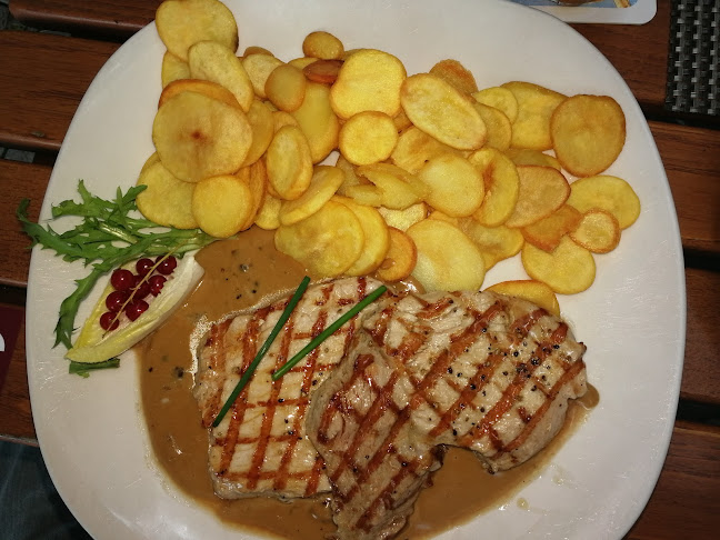 Opinii despre Lux Restaurant în Hattingen - Gastronomie und Hotellerie