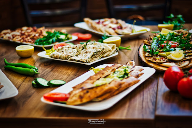 Opinii despre Usta Karagöz Bäckerei în Kassel - Gastronomie und Hotellerie