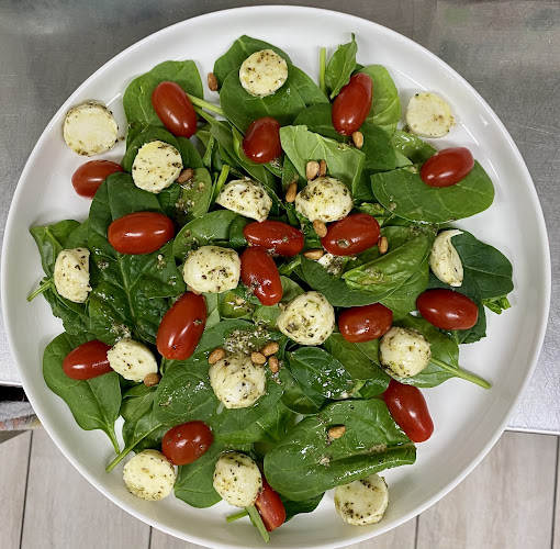 Comentarii opinii despre Lieblingsplatz-Hürth Deli Cafe & Interieur