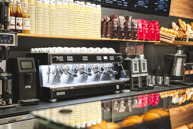 Cafe & Bäckerei Mauerer - Schillerstraße - Gastronomie und Hotellerie