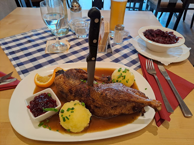 Opinii despre Schützenhaus Cafe - Restaurant în Garmisch-Partenkirchen - Gastronomie und Hotellerie