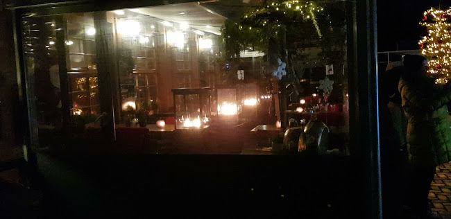 Opinii despre Zum Platzhirsch în Bremen - Gastronomie und Hotellerie