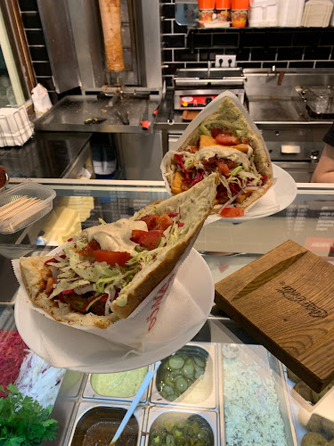 Metropol Cafe & Bistro - Gastronomie und Hotellerie