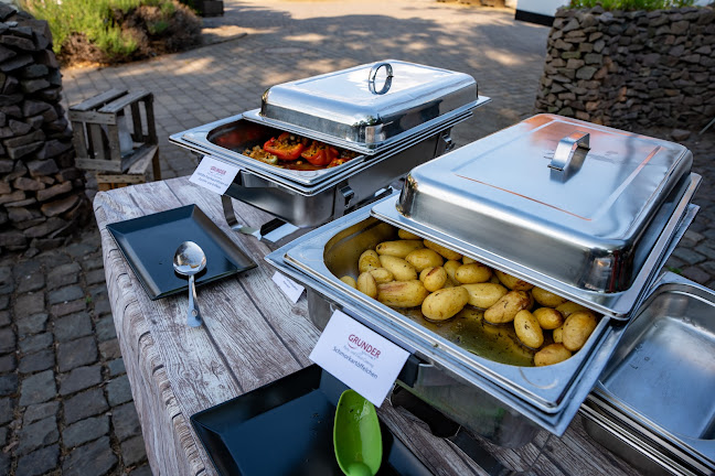 Grunder´s Hofgut Menschenhaus GmbH & Co.KG - Biergarten und Events - Neunkirchen