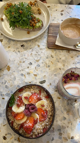 Opinii despre Yollie - Popice Café & Concept Store în Karlsruhe - Gastronomie und Hotellerie