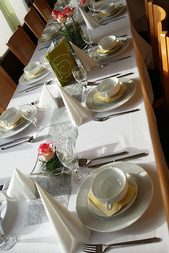 Comentarii opinii despre DEBI'S TSG Stadiongaststätte