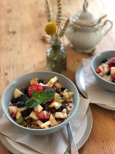 Opinii despre Café Heimelig în Frankfurt am Main - Gastronomie und Hotellerie