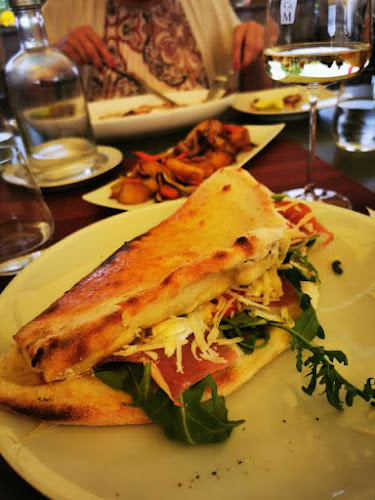 Calabria Pizzeria - Gastronomie und Hotellerie