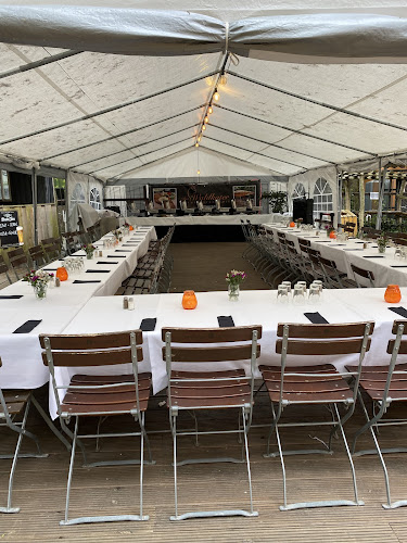 Comentarii opinii despre Der Waldkater Eventgastronomie