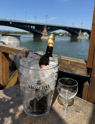 Mainzstrand - Gastronomie und Hotellerie