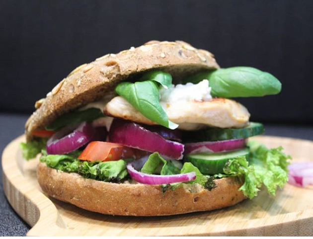 Opinii despre Mr. Imbiss Dubra în Neu-Ulm - Gastronomie und Hotellerie