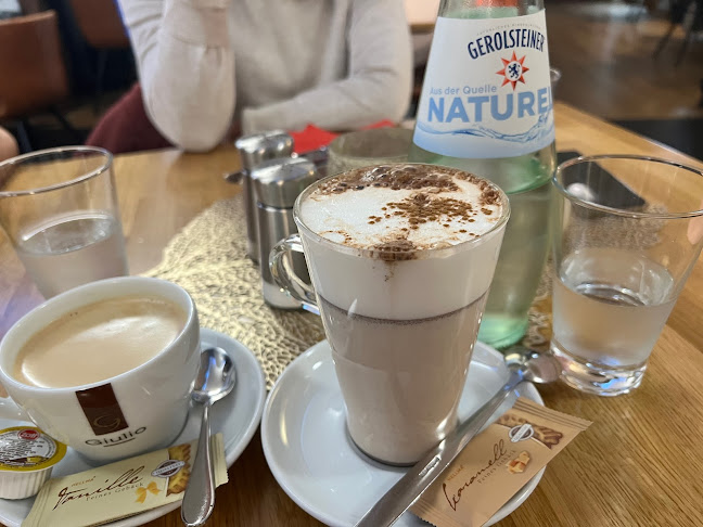 Comentarii opinii despre Café & Restaurant Schmitt