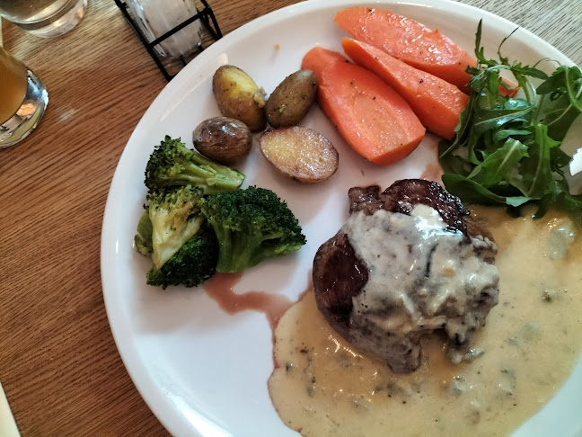 Opinii despre La Ponte Restaurant în Hamburg - Gastronomie und Hotellerie