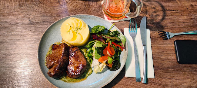 Ostra-Allee 11, 01067 Dresden