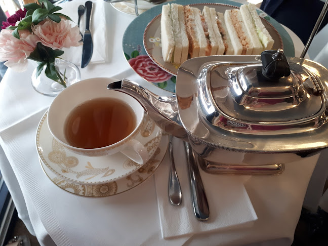 Eaton Place Café und Tearoom - Gastronomie und Hotellerie
