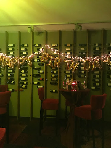 Comentarii opinii despre Vinoteca Romantica