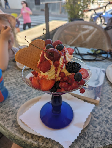 Eiscafé Gelato Piu' - Gastronomie und Hotellerie