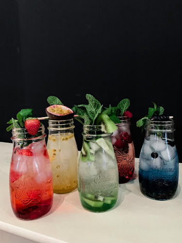 Opinii despre Moon Lounge în Krefeld - Gastronomie und Hotellerie