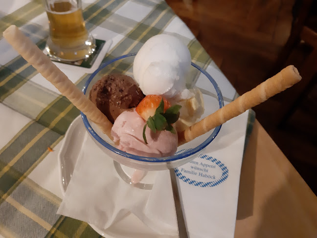 Opinii despre Zum Brünnstein în München - Gastronomie und Hotellerie