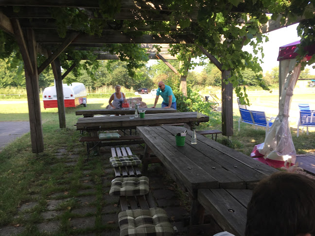 Flugplatz Biergarten Herrenteich - Gastronomie und Hotellerie