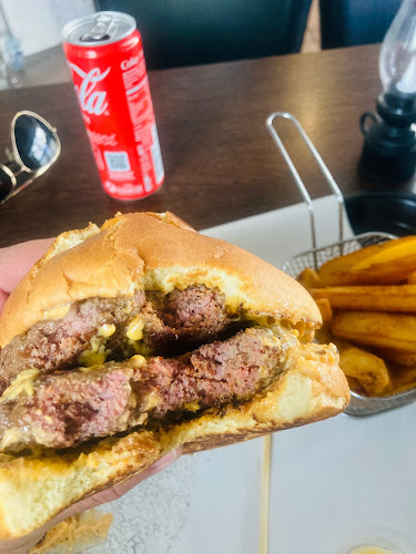 Comentarii opinii despre Burger House Resto