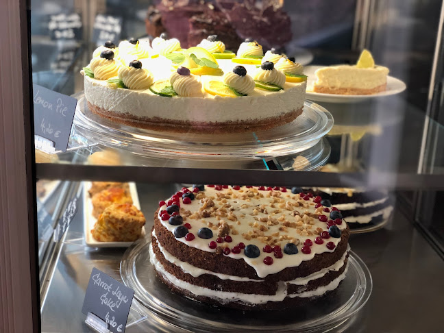 Comentarii opinii despre Eaton Place Café und Tearoom