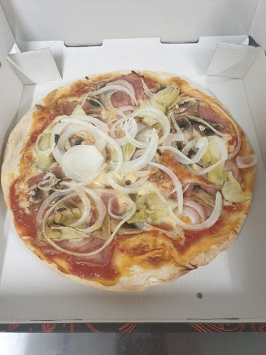 Opinii despre Pizza Pulcinella în Neustadt an der Weinstraße - Gastronomie und Hotellerie