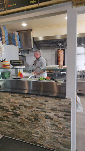 Opinii despre Arti Imbiss & Lieferservice în Regensburg - Gastronomie und Hotellerie