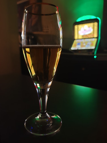 Opinii despre Café Bar La Votre în Hanau - Gastronomie und Hotellerie