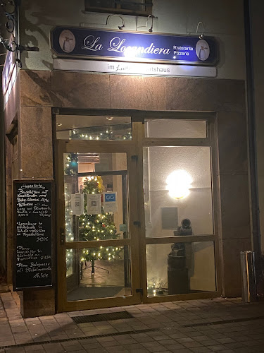 Therese-Giehse-Allee 76, 81739 München