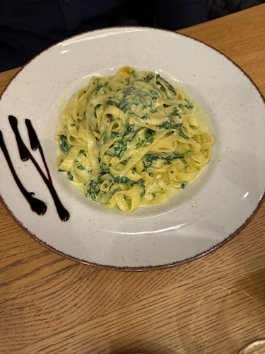 Opinii despre La Ponte Restaurant în Hamburg - Gastronomie und Hotellerie