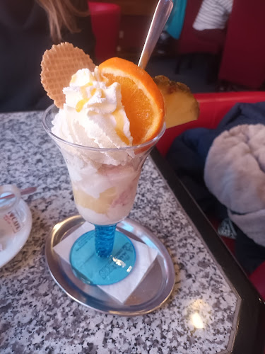 Opinii despre Pieschel's Eiscafé în Treuen - Gastronomie und Hotellerie