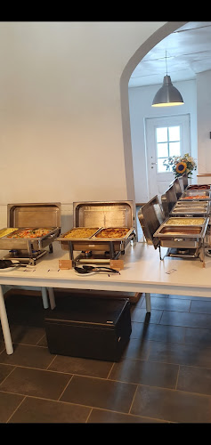 Comentarii opinii despre Dornhöfer' s Wein & Kochservice