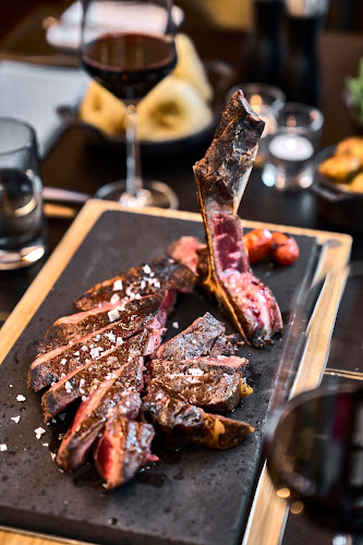 [m]eatery restaurant & botanist bar Hamburg - Hamburg