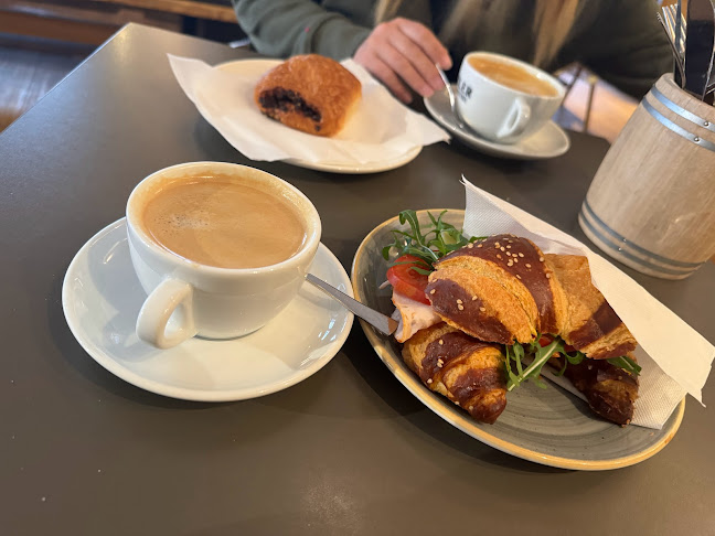 Cafe & Bäckerei Mauerer - Schillerstraße - München