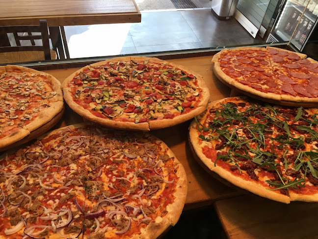 Steinofen Pizza - Pizza, Pasta, Salate - Berlin