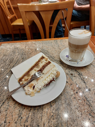 Cafe Riese Köln - Gastronomie und Hotellerie