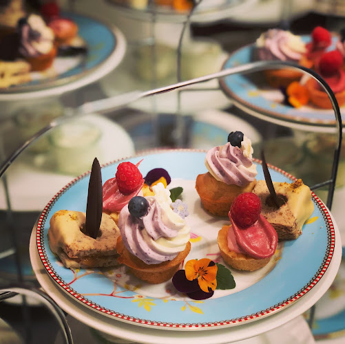 Comentarii opinii despre Eaton Place Café und Tearoom