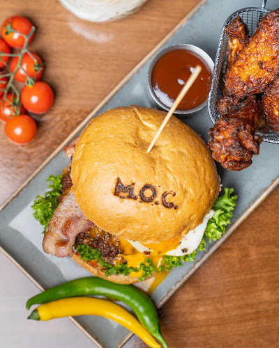 Comentarii opinii despre M.O.C. Bar & Restaurant