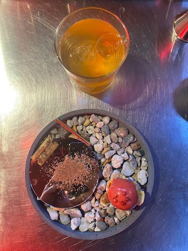 Mondhuegel Bar Markthalle Neun - Berlin