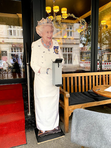 Opinii despre Eaton Place Café und Tearoom în Hamburg - Gastronomie und Hotellerie