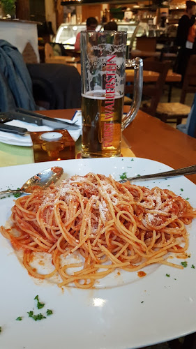 b. den Kornschrannen 2, 86720 Nördlingen